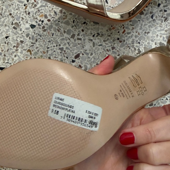 New Schutz Luriane gold heel sandal 9.5 - Picture 5 of 6